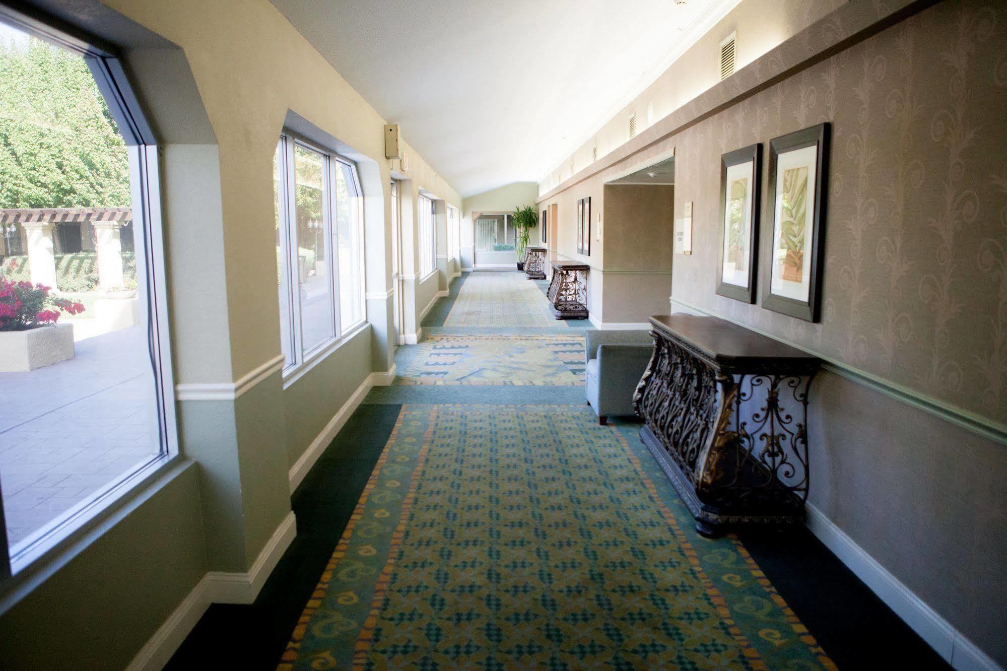 Radisson Hotel West Sacramento Eksteriør billede
